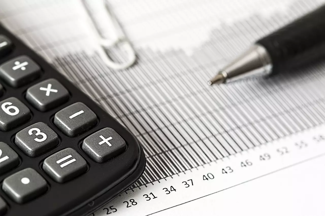 Calculatrice sur un document avec un graphique